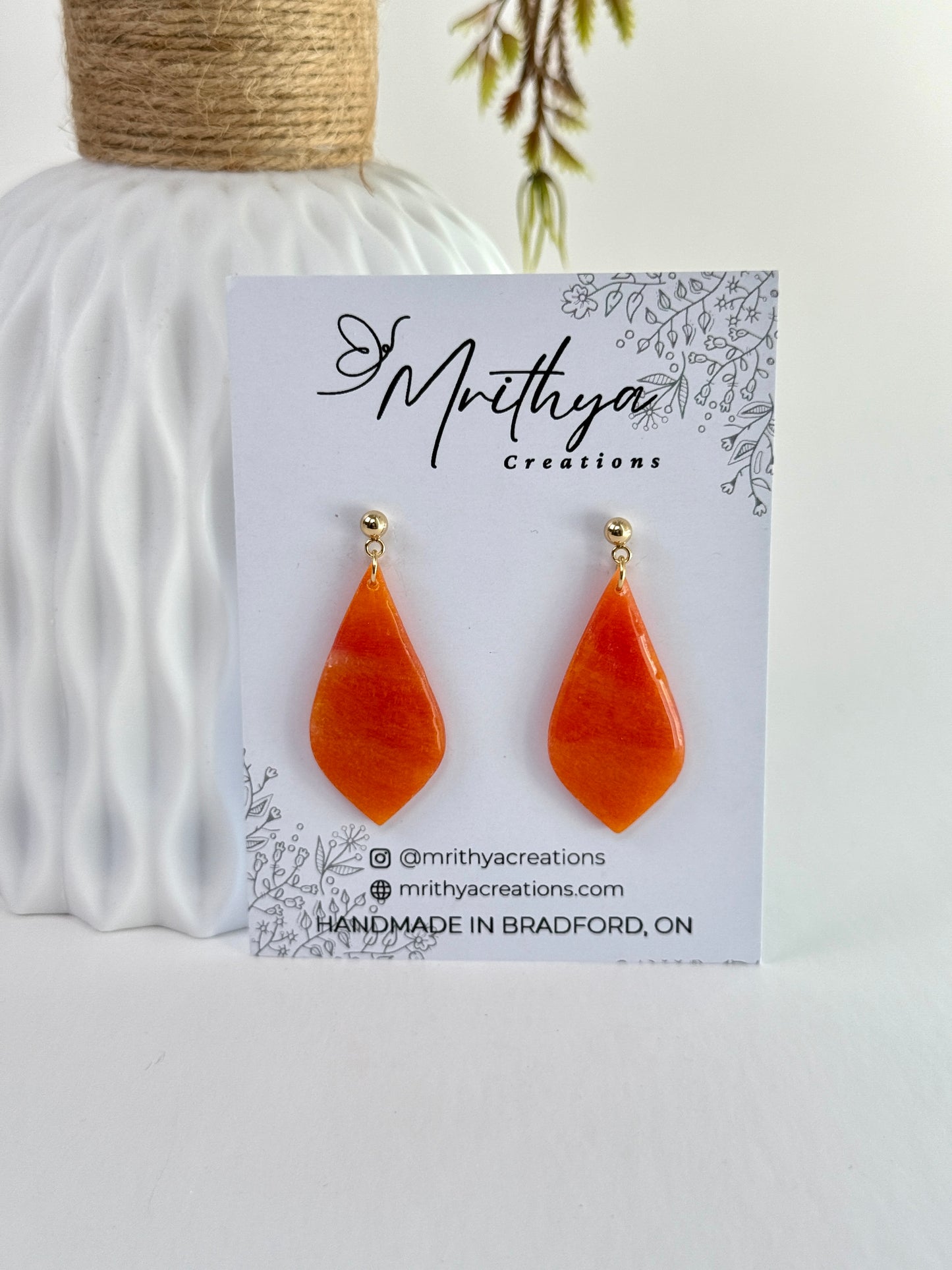Tangerine sway earring