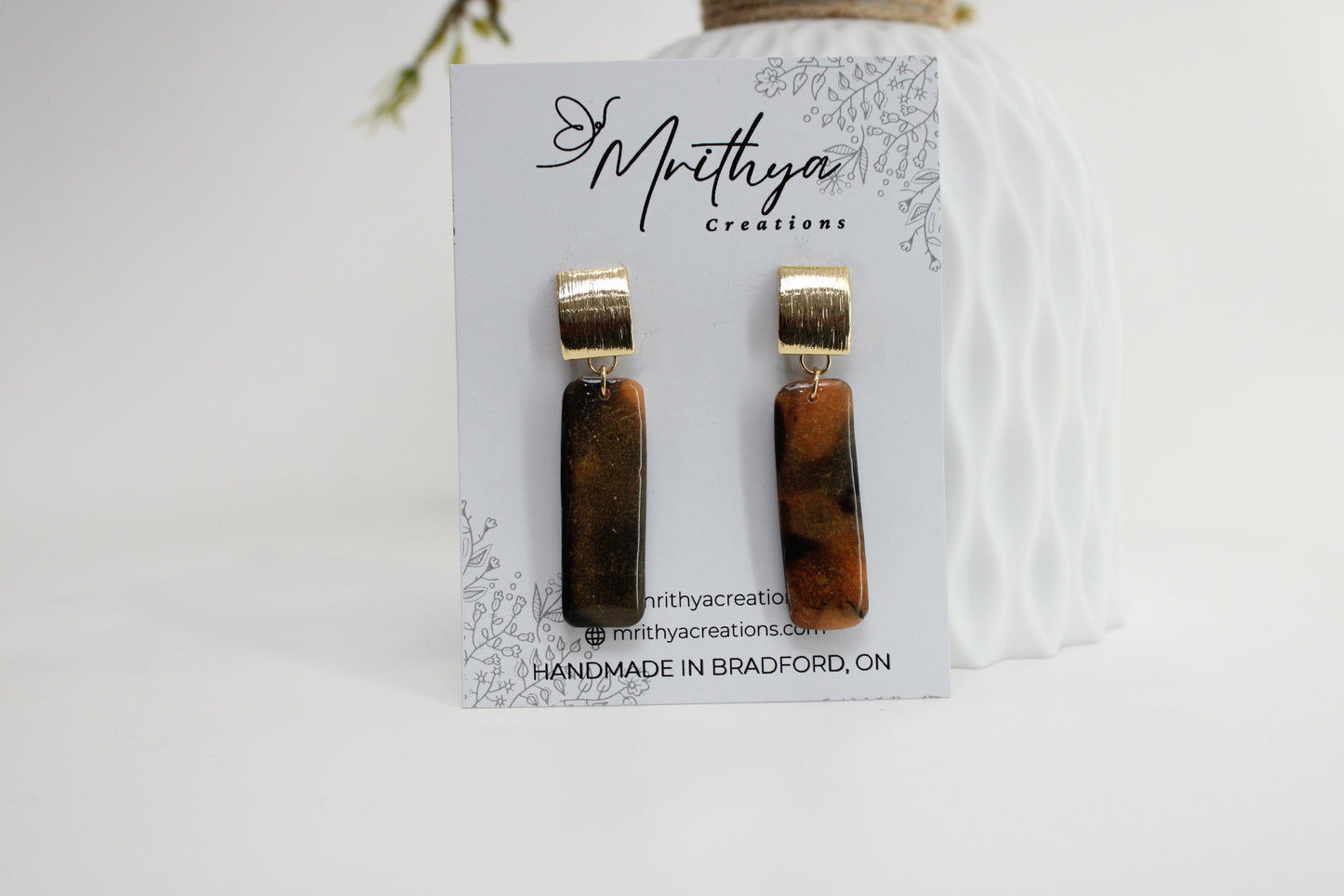 Dainty Tortoise shell earring