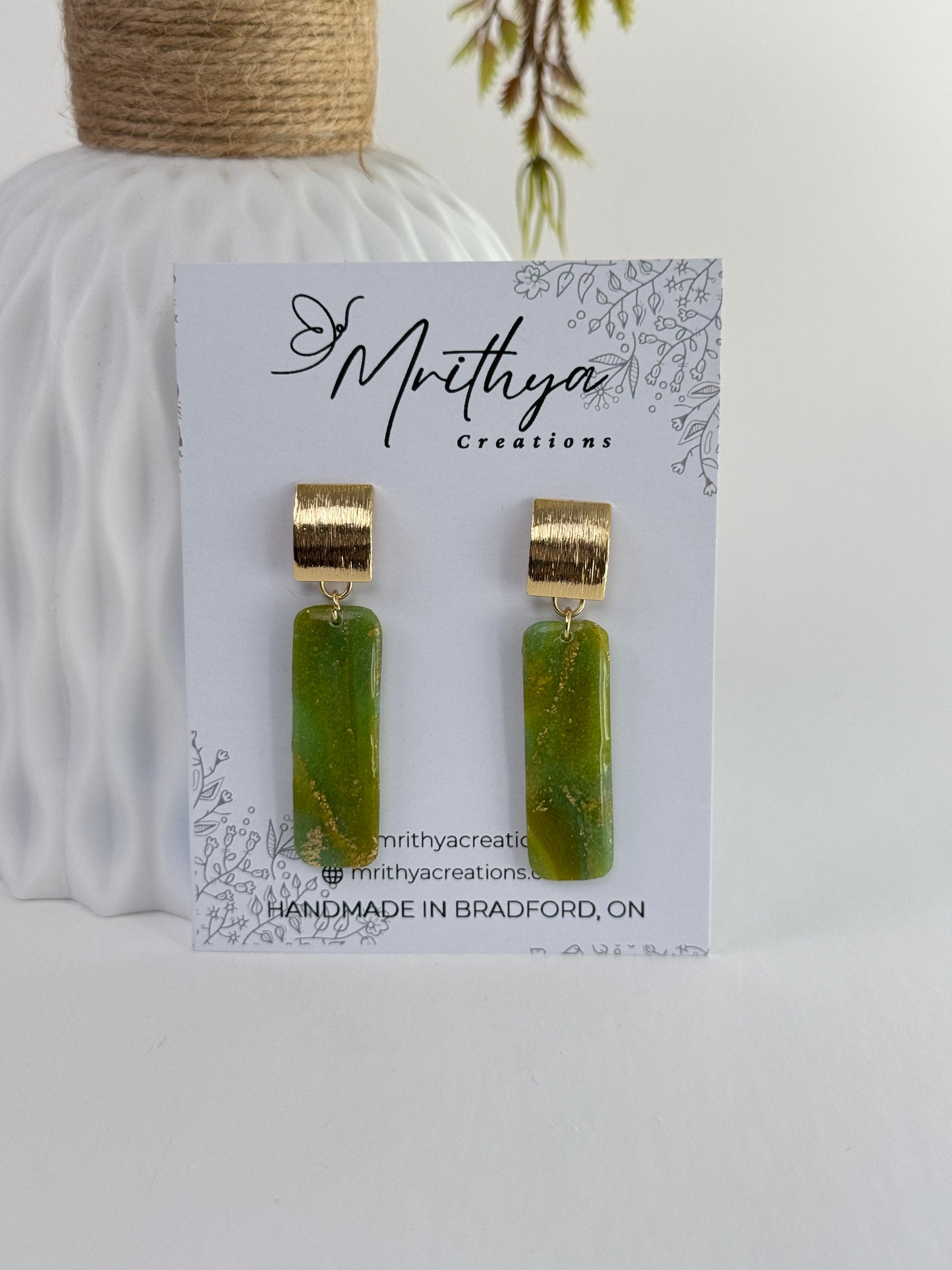 Dainty Foresty earring