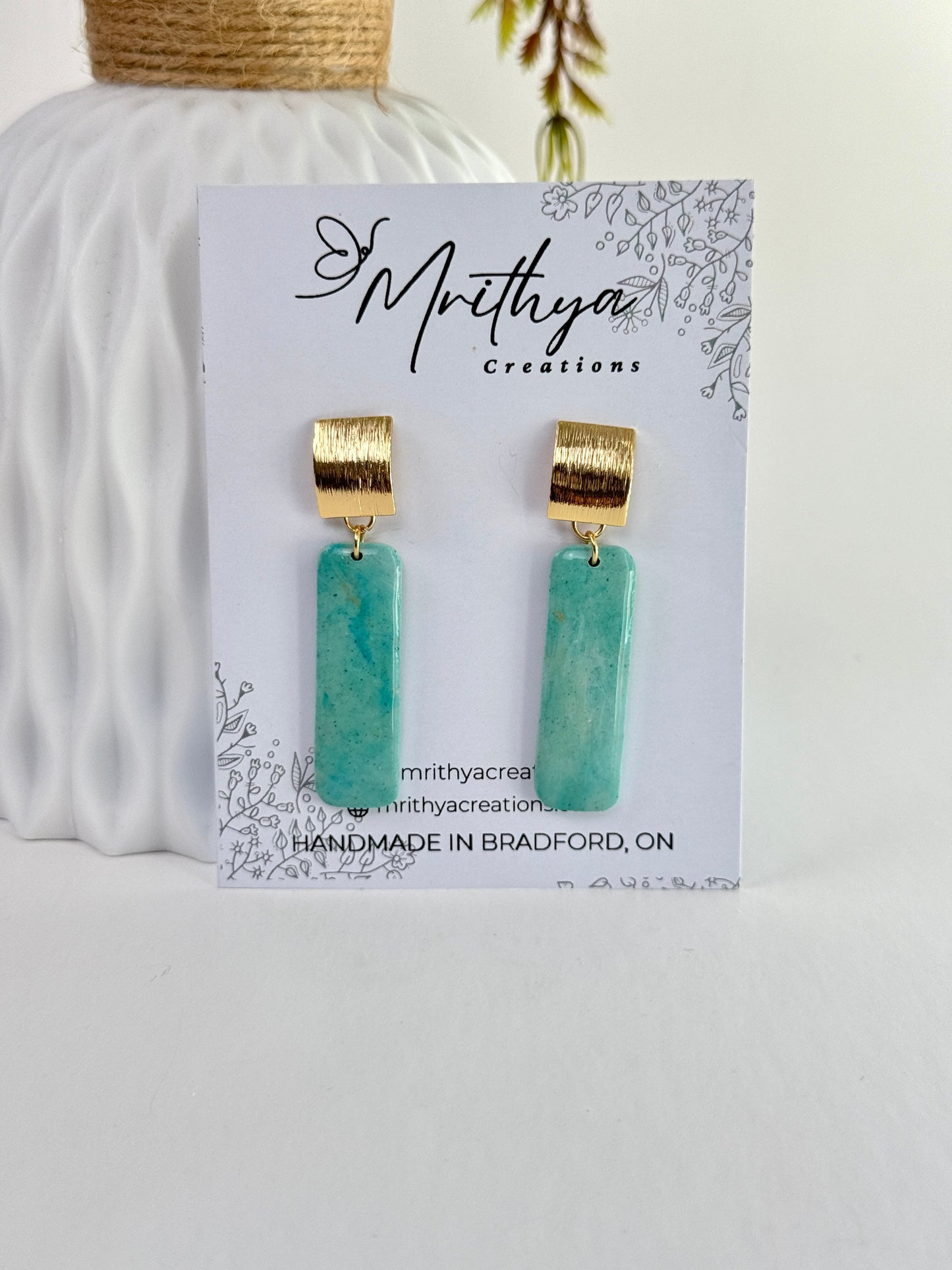 Dainty turquoise earring