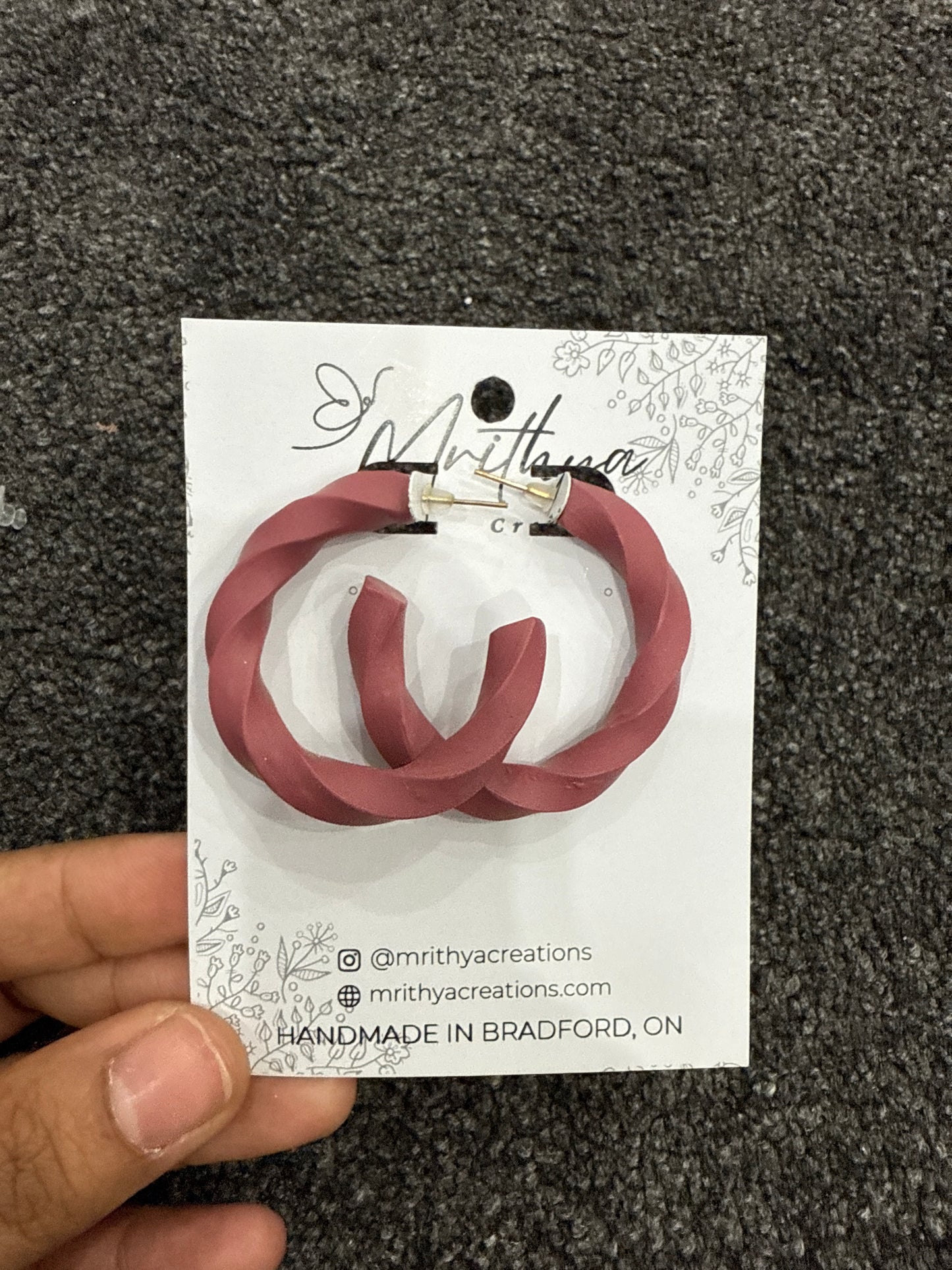 Mauve hoops