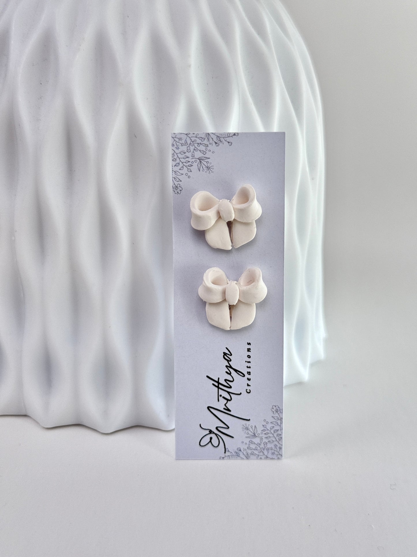 3D Bow studs