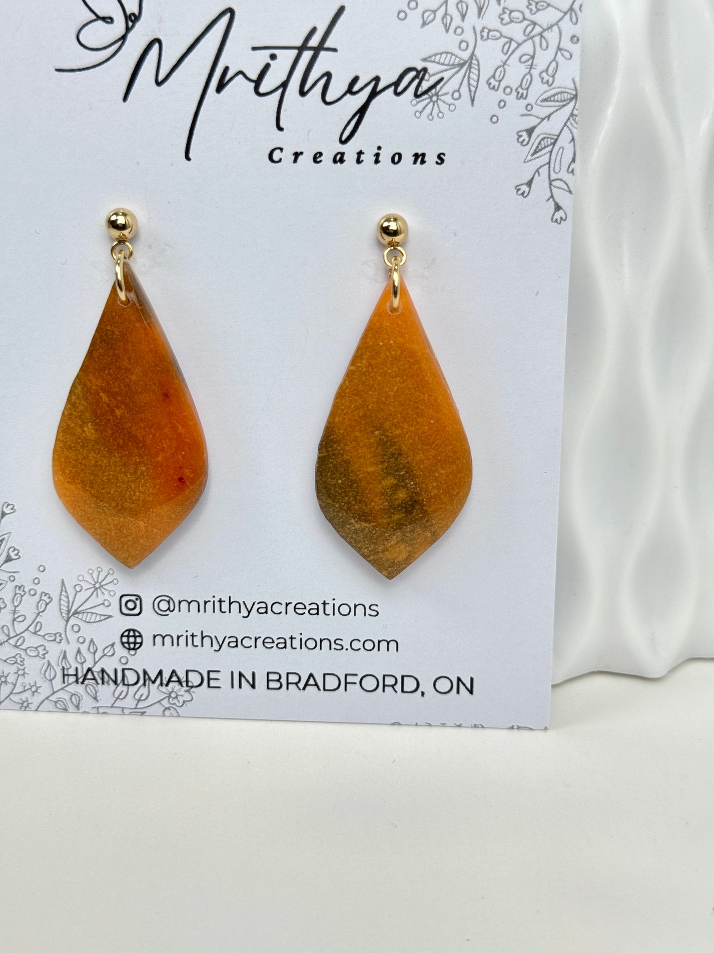 Tortoise shell sway earring