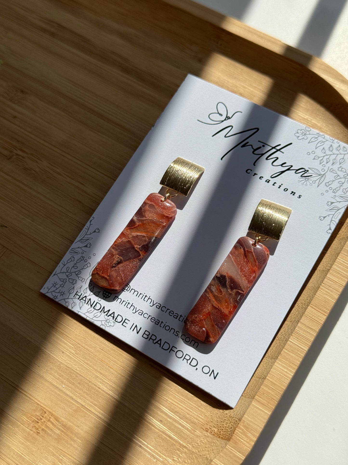 Dainty copper earring
