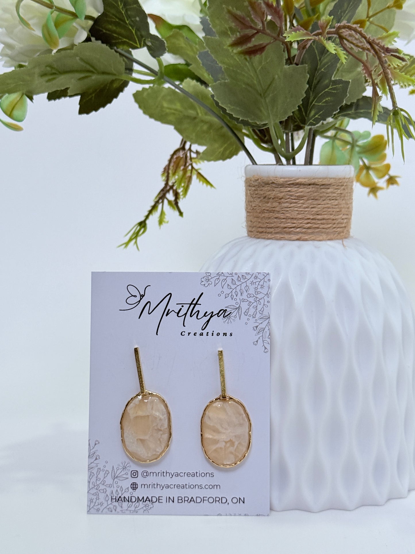 Pearl T drop earring