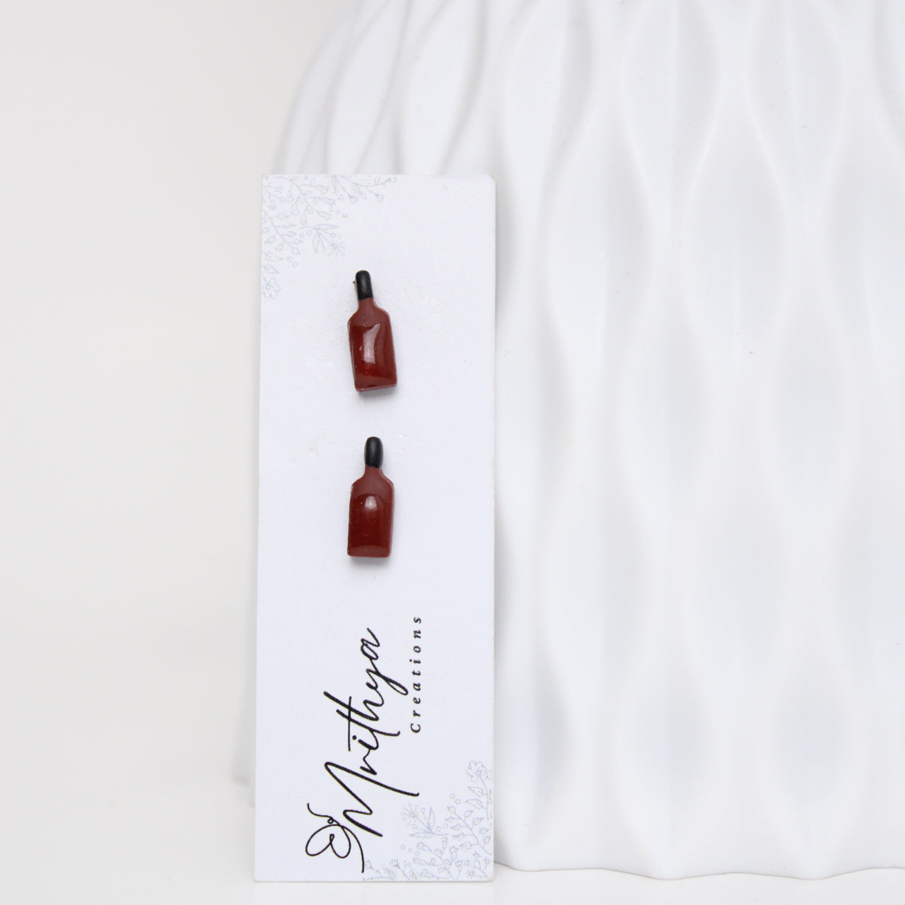 Wine bottle stud