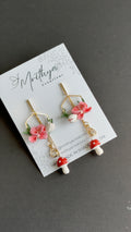 Dreamy Earrings w mushroom