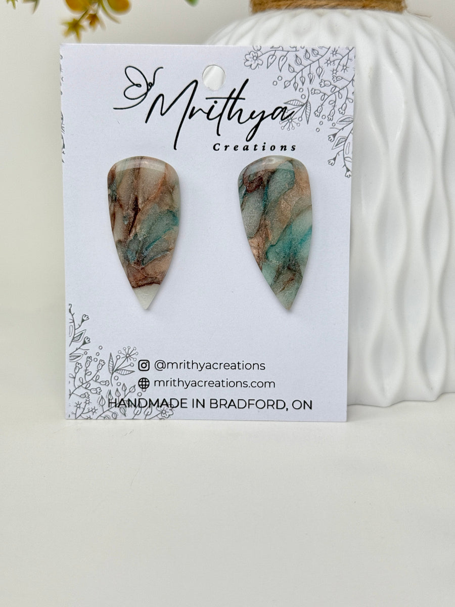 Dagger seaglass marble