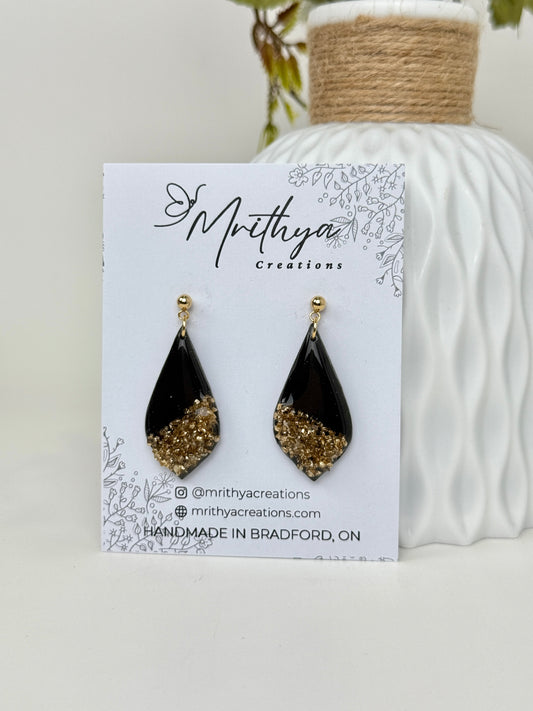 Black w crushed glass