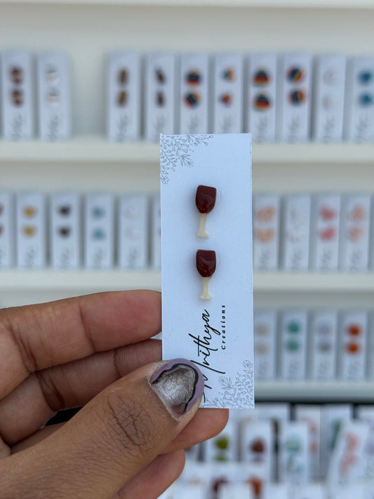 Wine glass stud