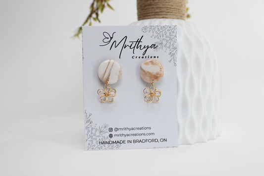 Nude M w flower