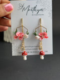 Dreamy Earrings w mushroom