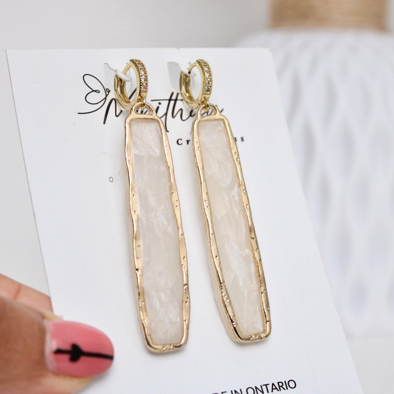 Pearl Elongated rect earring