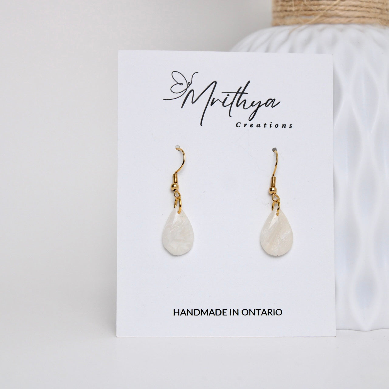 Pearl tear drop earring